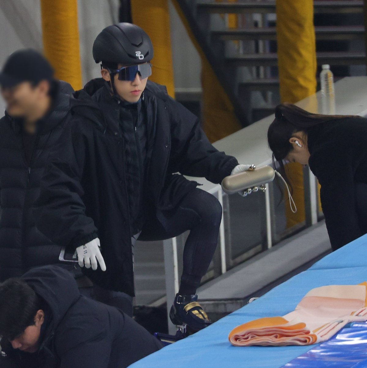 𝕊𝕒𝕣𝕒𝕟𝕘 tweet media