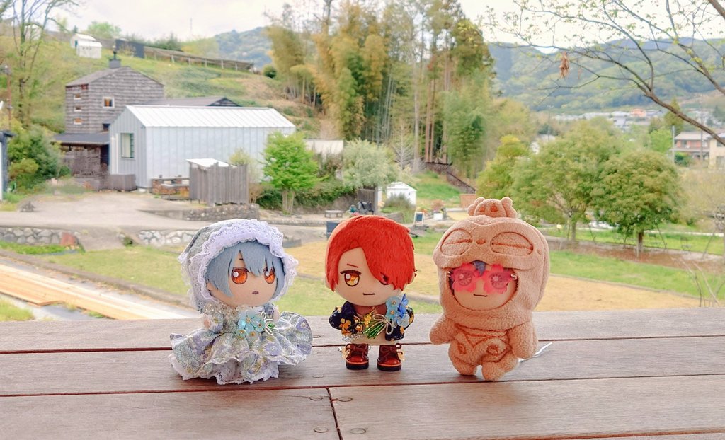 春コミおつかれさまでした会ー✨
凄い作家さん達に混ぜて頂きましたー🙌って私ここにいて良いのか！？ねぇ！ねろさん！！って感じでしたが…いっぱいお話聞けて楽しかった…！
ありがとうございました🥹💕