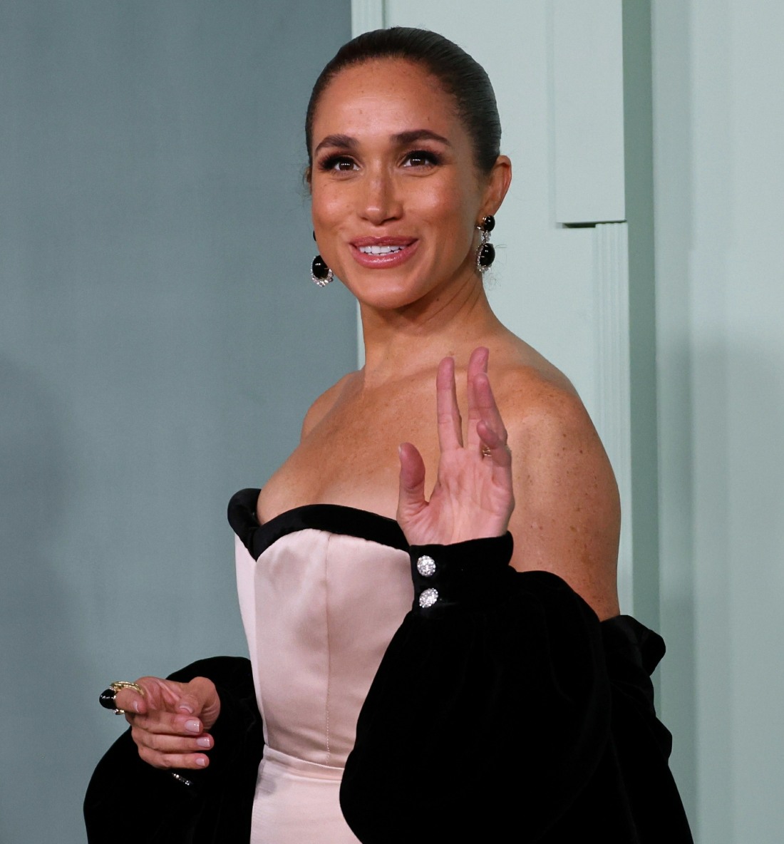 Kaiser@Celebitchy tweet media