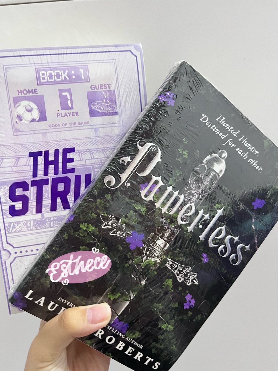 E. 𝜗𝜚 | mt after dm! tweet media