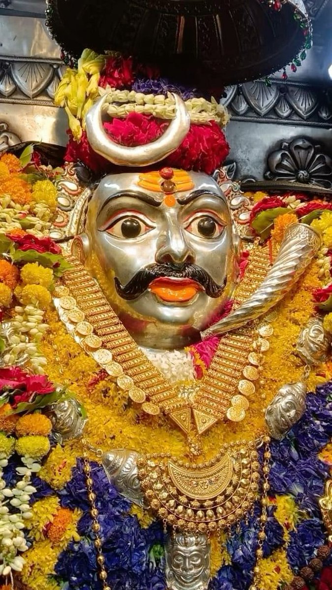 श्री कालभैरव अष्टमी की हार्दिक शुभकामनायें 
   जय श्री कालभैरवनाथ 🙏🦚🪔🚩🙌