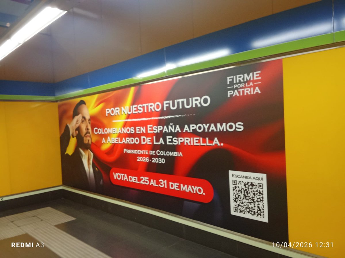 Taypan20's tweet photo. @Hernan_MurielP @AquinoTicias1 @carolinacorcho @LevyRincon @MoureSantiago @RTVCnoticias @NoticiasUno @MeDicenWally @Mamertos0 @GiovannyEnciso 
Mi pregunta es cómo hacen para financiar una publicidad tan grande en la estación pueblo nuevo de metro en Madrid esto es caro https://t.co/7OTh3bWci4