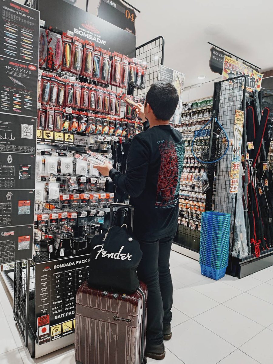 namatamanama's tweet photo. 大阪に前乗りしたのでリンクスBUNBUNへ寄ったわけで 🎣　
　
#BOMBADA 
#ボンバダ　
#MagnumAmazonSpook 
#AmazonSpookJr. https://t.co/KMaX75lZjs