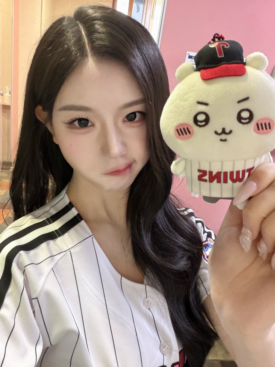 Alona ☁️ tweet media