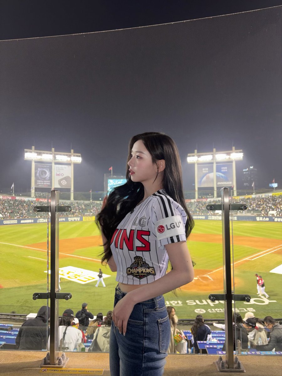 Alona ☁️ tweet media