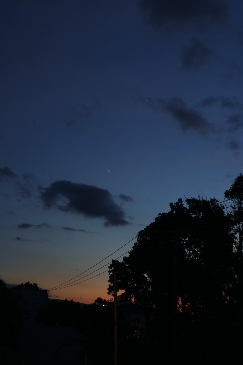 Cuman sunset di desa