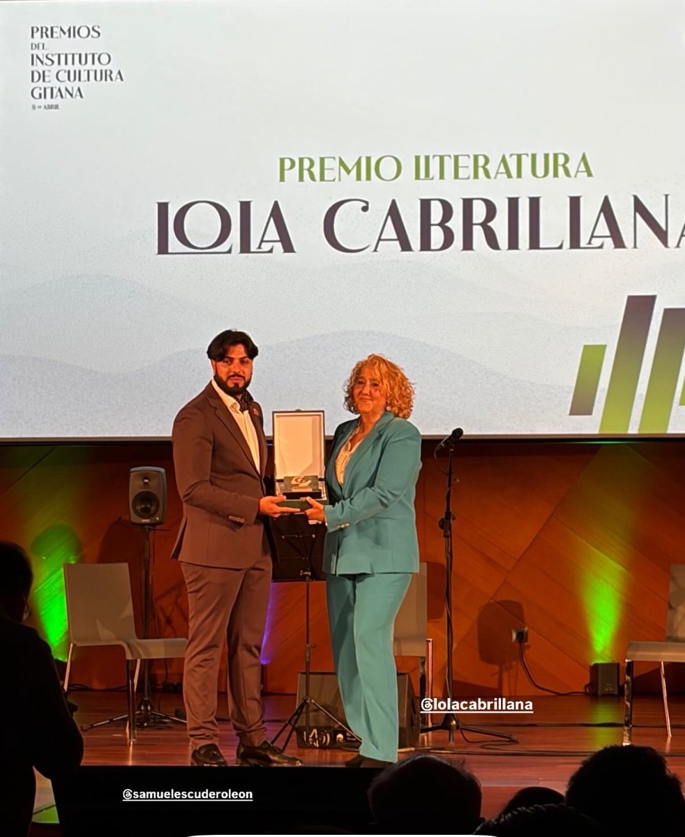 Lola Cabrillana tweet media