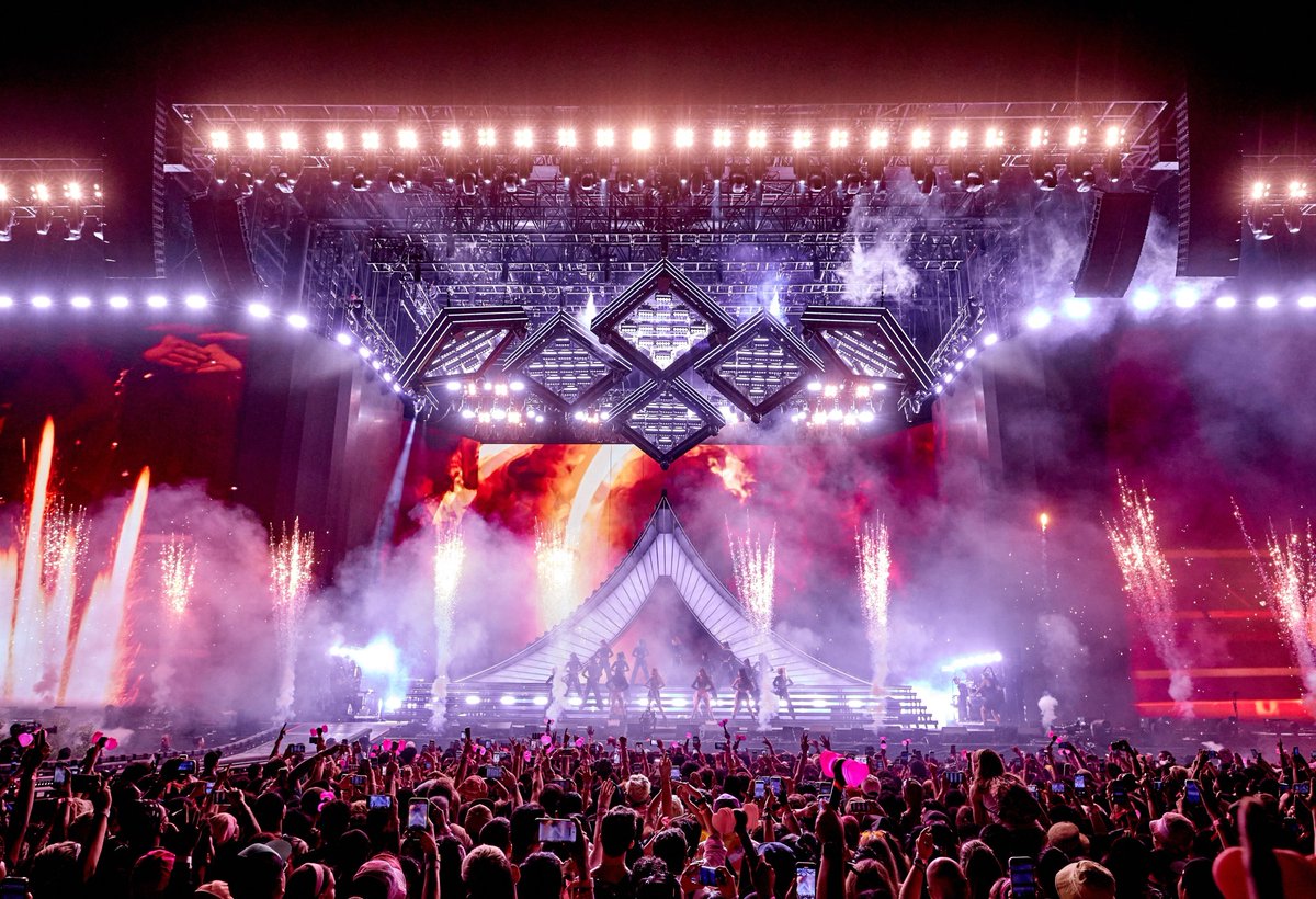 Pop Core tweet media