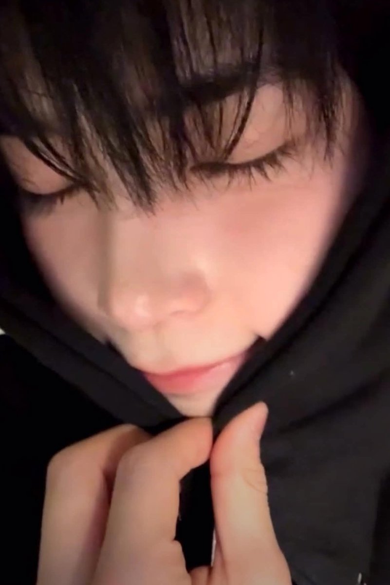 성한빈 속눈썹 tweet media