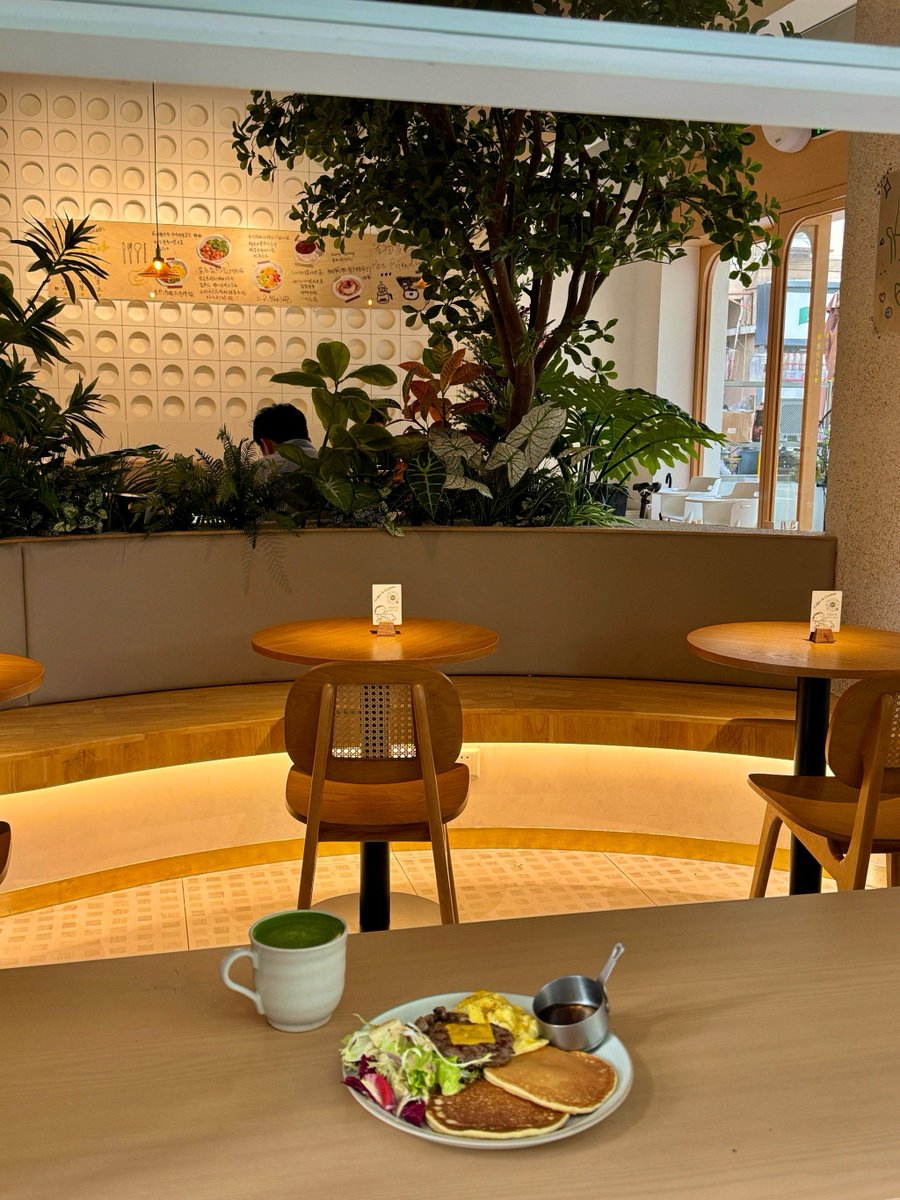 Curley Andrews tweet media