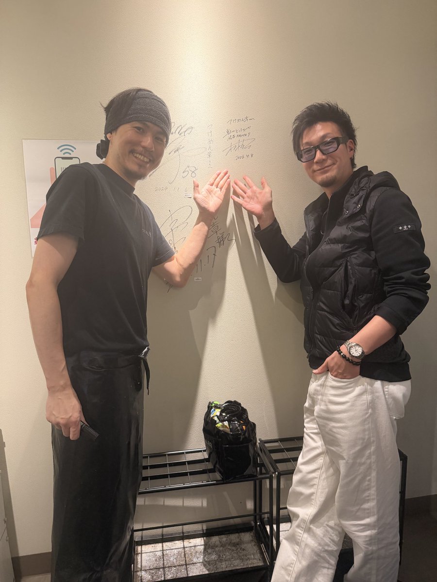 tsukemensho's tweet photo. 先日、Mリーグ渋谷ABEMASの松本吉弘プロにご来店いただきました！
ありがとうございます🙏

高身長イケメンでプロ雀士とは思えないスタイルでビックリしました！

またのご来店お待ちしております🙇‍♂️

#松本吉弘
#Mリーグ
#渋谷ABMEMAS https://t.co/YUKg9Owlpk