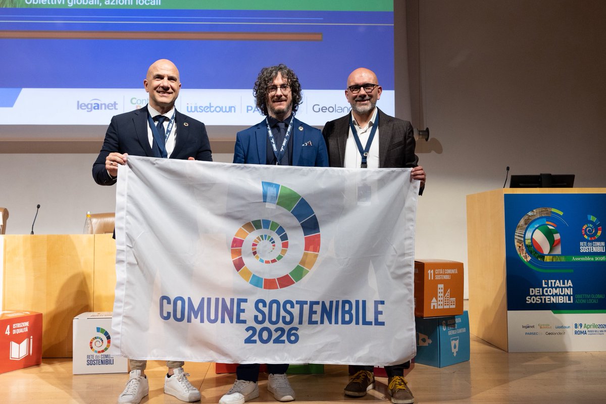 comuni2030's tweet photo. Ecco l’Italia dei Comuni Sostenibili nel segno di San Francesco d’Assisi. Si chiude la quarta assemblea nazionale:sono 92 le Bandiere Sostenibili 2026
👉 Leggi l’articolo completo: https://t.co/dUv9Wf665j 

#comunisostenibili https://t.co/uuRQr3J3pv