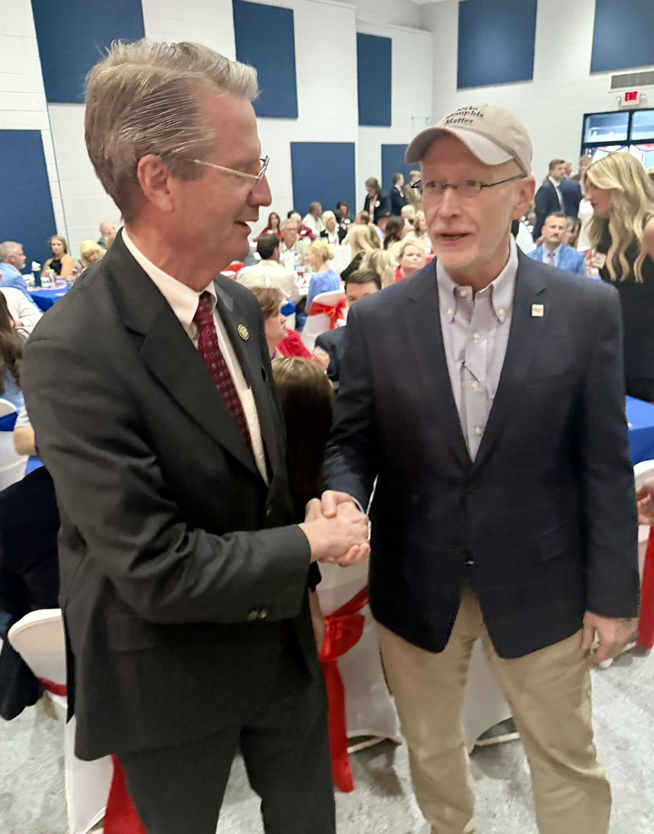 BrentTaylorTN's tweet photo. It’s always great to see my friend @timburchett! Last night we met up in his neck of the woods in Claiborne County. He was kind enough to introduce me to his constituents, and I even got to meet his lovely wife Kelly, who he’s always raving about.

From Tennessee’s West Coast all the way to the mountains of East Tennessee, we’re working together to #MakeMemphisMatter!
