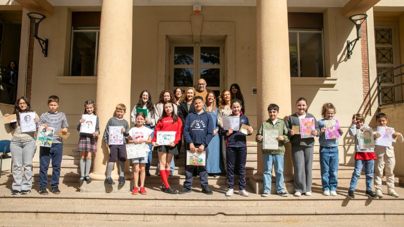 🏆 La consejera María Martín entrega los premios del concurso escolar de dibujo ‘Por la igualdad’, que ha reunido 351 trabajos de alumnos riojanos.

🖇️ actualidad.larioja.org/noticia?n=not-…