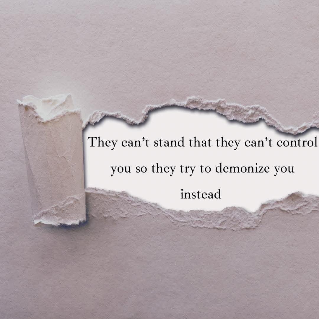 Papa Woof und Krampus und Bleaken tweet media