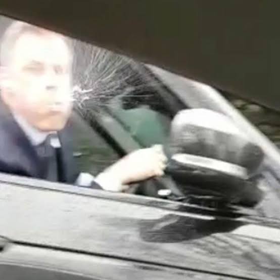 Jon Knee X tweet media