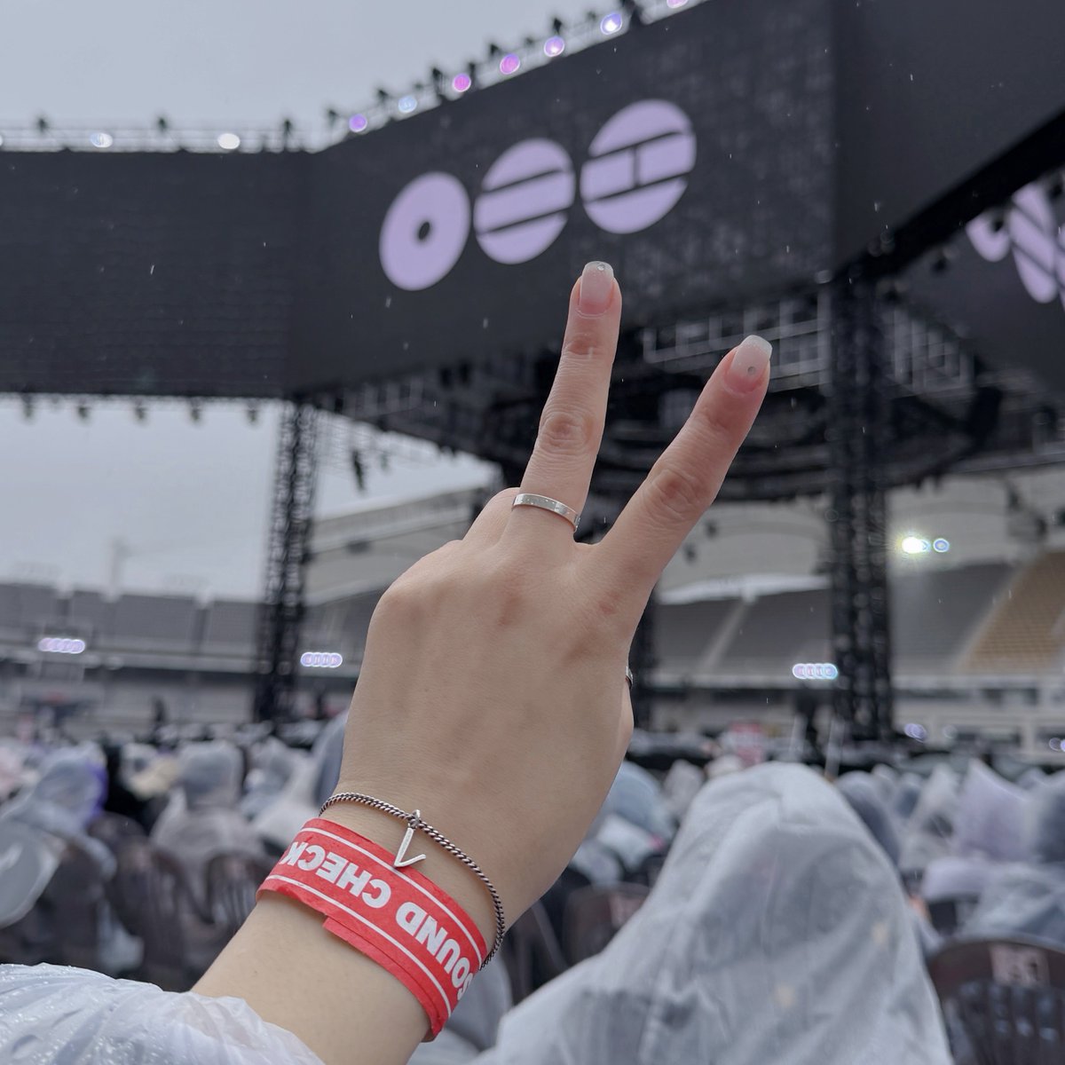 새로 SAERO tweet media