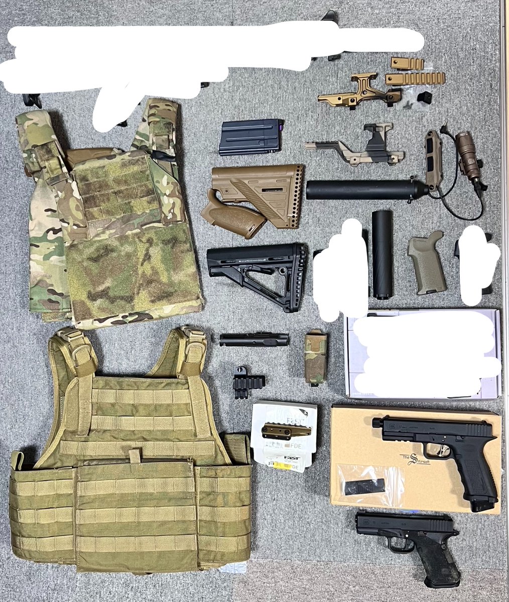 MILSPEC_MOJYO's tweet image. 【売ります】
※ Sales post. Serious buyers only, please. No international shipping.

Haley Strategic Thorax MC Mサイズ+Thorax Shoulder Pad MC 32000円
Eagle MBAV S/Mサイズ カーキ 米軍放出品 24000円
HW OMMマウントFDEレプ 7500円
メーカー不明Hydra V1マウントレプ 3000円
T8 MWSクローン