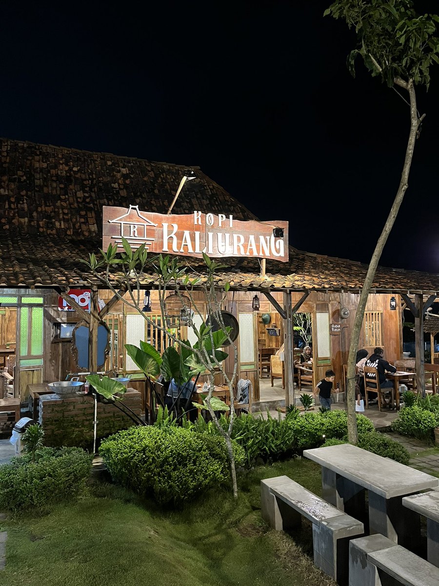 uknowalpha's tweet photo. 📍 Kopi kaliurang Kota Batu https://t.co/HwbdQ3BRS8