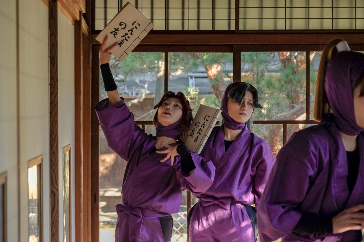 amchxun's tweet photo. にぎやかな学舎
　
-----
cos/忍たま
:: 滝 @yrfw_anr 
:: 綾 ＠satousaikou_pho 
:: 守 @kiiinacos 
:: 三 @amchxun 
:: タカ @U4yuu_ta8 
photo by @como_ree https://t.co/XPGoAFfjgB