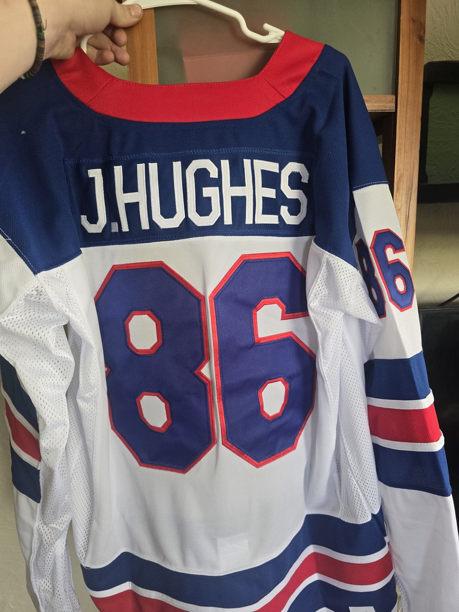 XXBraley tweet media