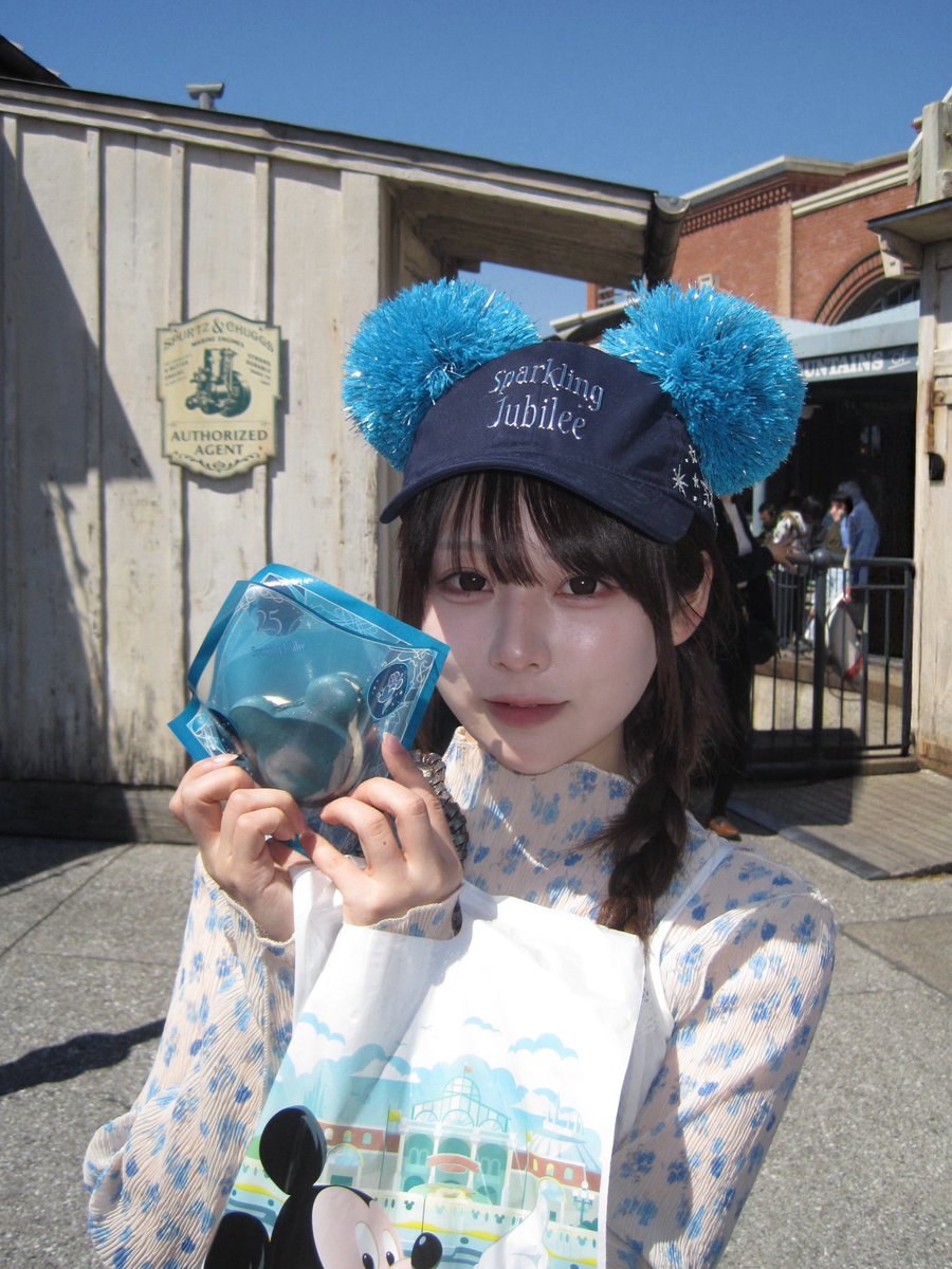 栞麗（しおり） tweet media