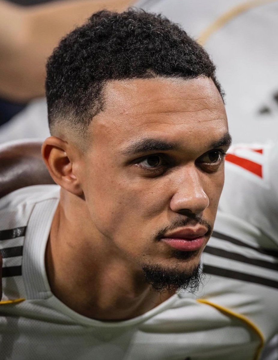 MadridUniversal's tweet image. 🚨 BREAKING: Trent Alexander-Arnold is not in the squad list against Girona.

Jesus Fortea has been called up.