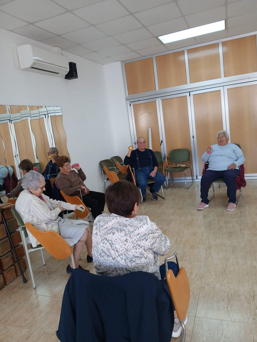 Ajuntament de Banyeres del Penedès tweet media