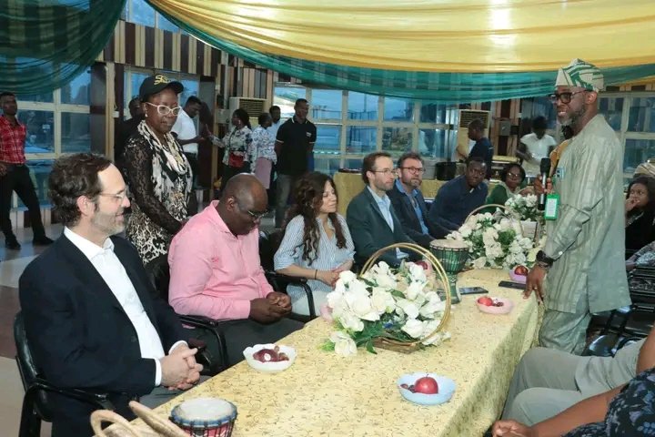 oauthcofficial's tweet image. OAUTHC Hosts International Surgical Team for Specialised Hepato-Pancreato-Biliary Programme

facebook.com/10007618999275…

 #liver #health #surgery #oauthc