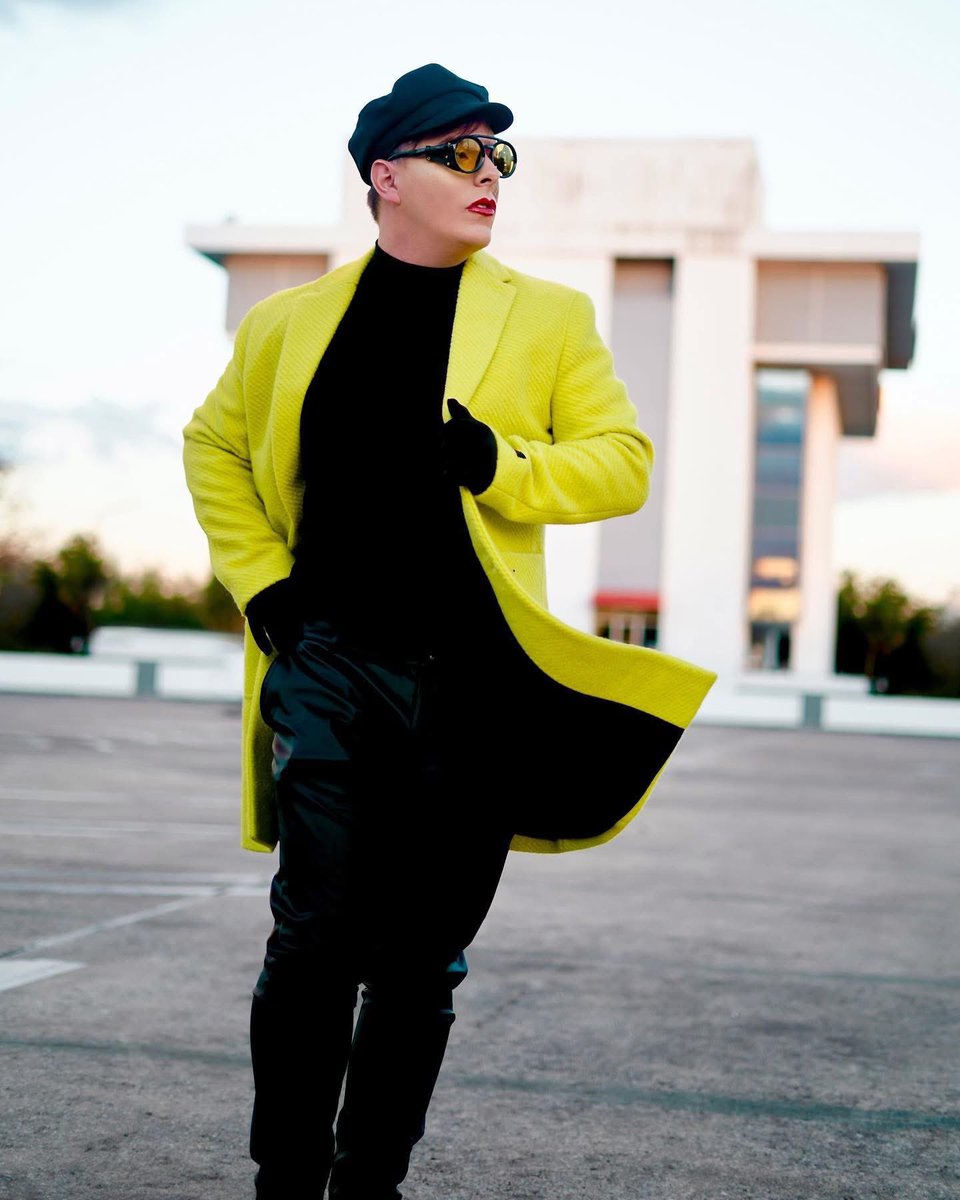 Daily Dark Sides 💜💛💚(🧡) tweet media