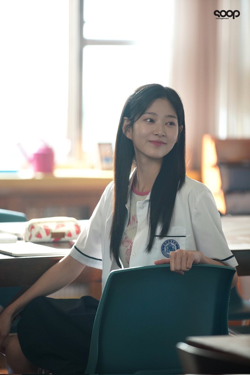 260410 베리즈 포스트 #김민주

은아 없는 은아DAY <샤이닝> 미공개 비하인 드 대방출!!!

⌚완전 샤이닝 봐야 하는 시간인데.. 은아 생각이 많이 나실 밍들레 여러분들을 위해 아끼고 아껴두었던 미공개 비하인드를 가져왔습니다 📸🎁
