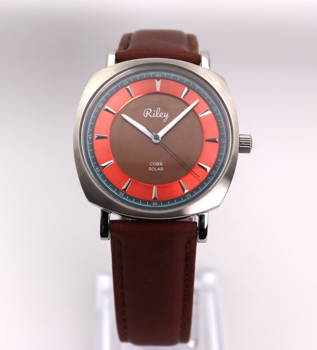 Riley Watch Co- British independent watchmaking that blends timeless design with great color at exceptional value.  Discover their incredible vintage inspired designs at rileywatchco.com

#watch #shopping #deals #watchmaker #value #horology #time