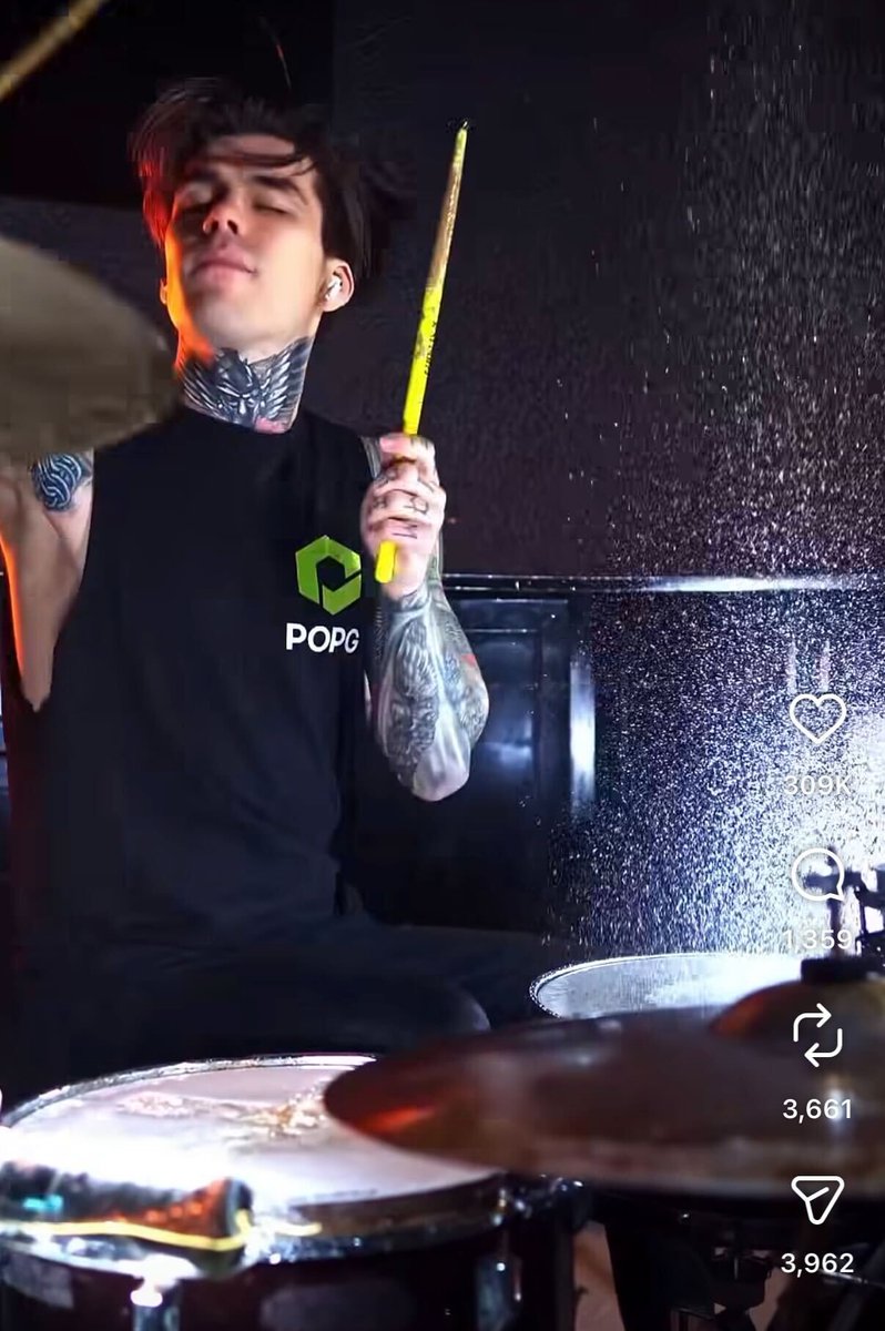 POPGtoken's tweet photo. That rhythm speaks for itself. Emil on the drums 🥁
Watch here: https://t.co/zmiYEE5WTN
#POPGStar #EmilVergo https://t.co/0hJR5oWnf8