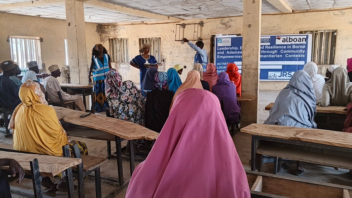 jrsWaf's tweet image. EMPOWERING WOMEN💪
#JRS Nigeria held a 2 day town hall in Girei, Adamawa, uniting 80 #IDPs reps. Supported by @Gob_eus (Basque government), leaders committed to women’s economic empowerment, inclusion &amp;amp; ending violence strengthening resilient communities.
#GenderEquality #Gender