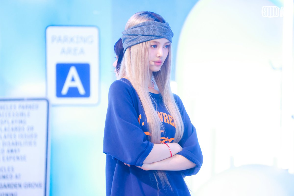 NewJeansSTRM's tweet image. HAPPY BIRTHDAY #Danielle 💛

#버니즈는_언제나_다니편
#StandByDanielle
#21SweetLikeDanielle