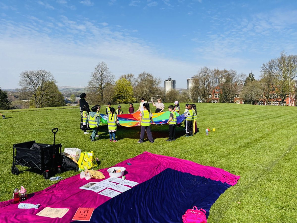 deeplishcc's tweet photo. End of Week 1 at Deeplish Playscheme! Kids had a blast with healthy eats, physical activities, outdoor adventures &amp; nature visits! We even got into the National Reading Campaign with bookworm fun! #DeeplishPlayscheme " @educationgovuk @cath_coombe @RochdaleCouncil @WeActTogether https://t.co/2AArRjVpHO