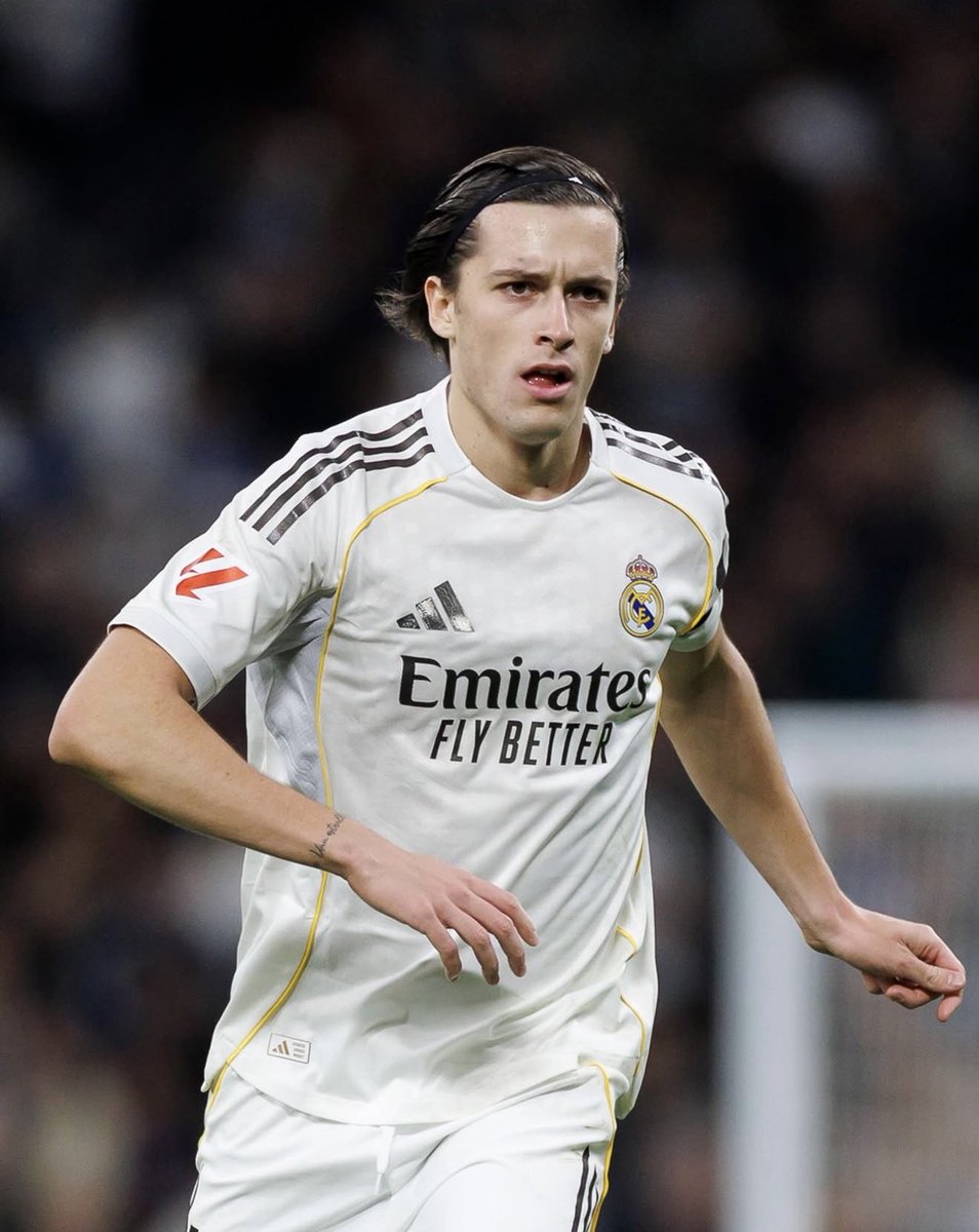 TouchlineX's tweet image. 🚨 𝗝𝗨𝗦𝗧 𝗜𝗡: Trent Alexander-Arnold, Antonio Rüdiger and Alvaro Carreras have all been excluded from Real Madrid's squad list against Girona.