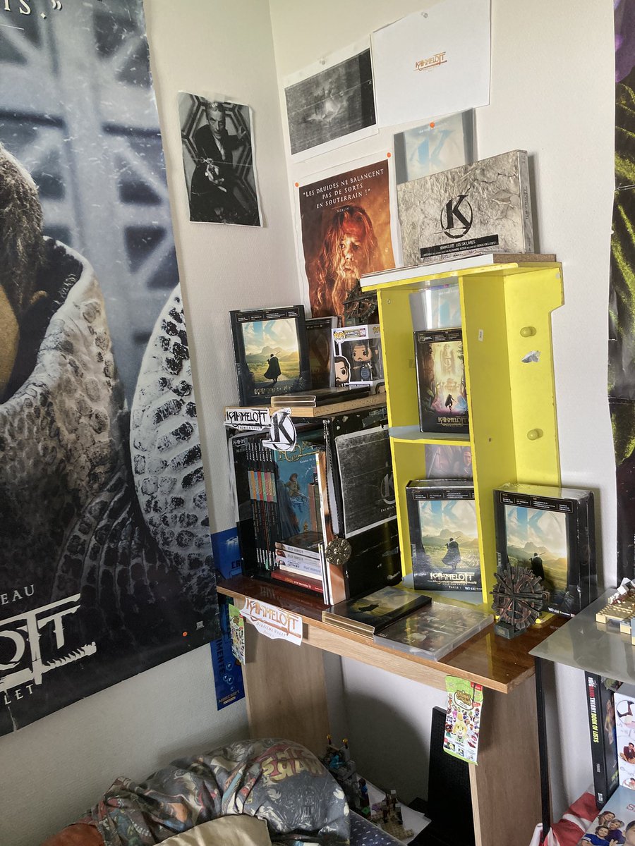 passionDisqev's tweet photo. Ma collection kaamelott https://t.co/nYQcMqvnuE