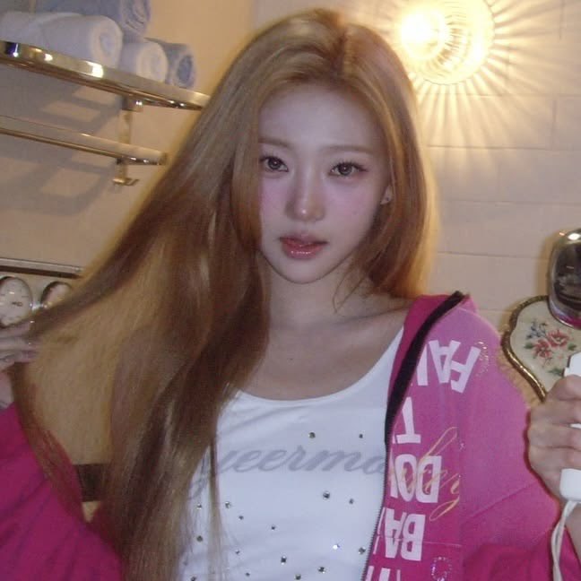 stella kim tweet media