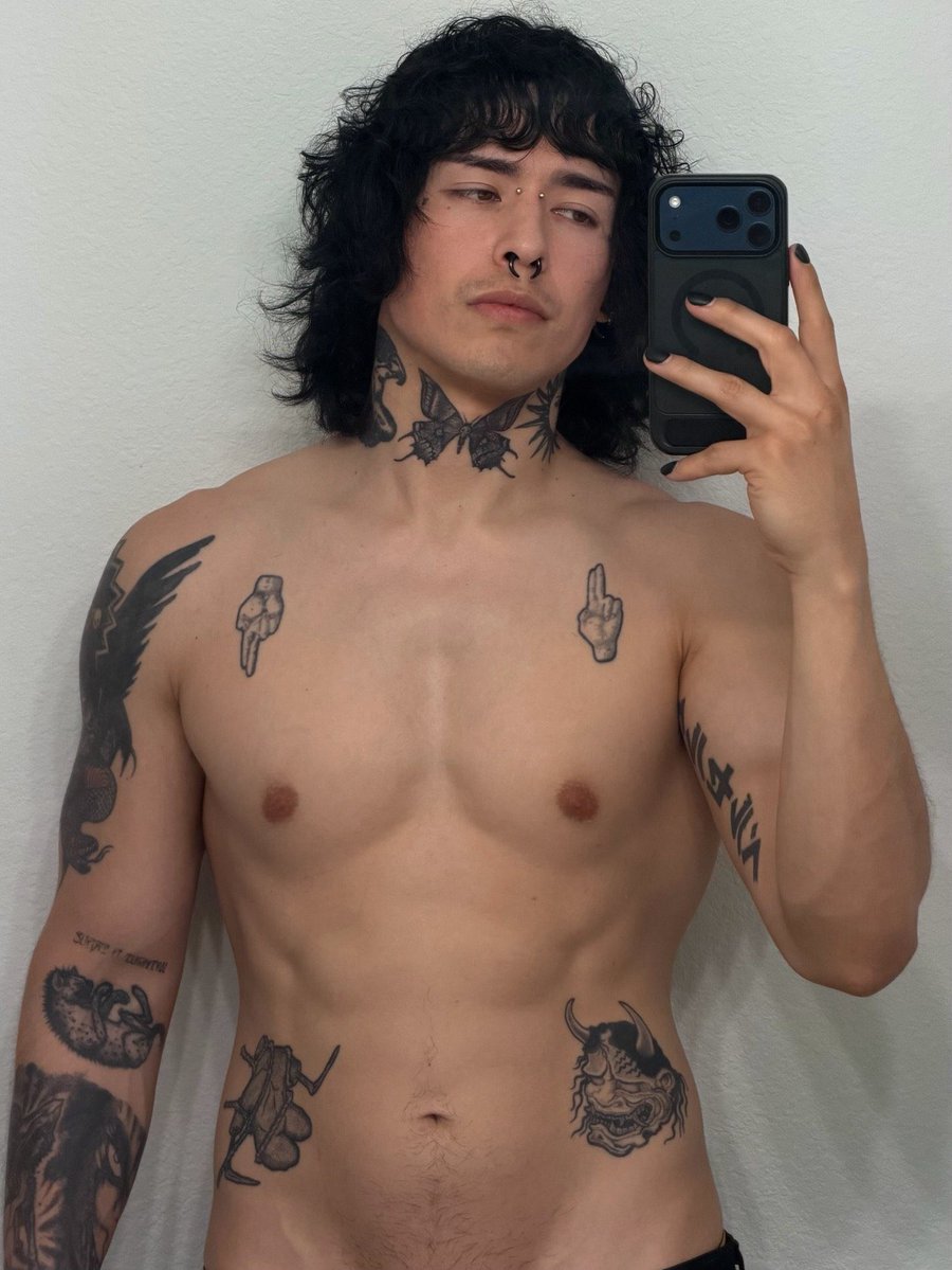 亮 : 𝐋𝐢𝐚𝐧𝐠. tweet media