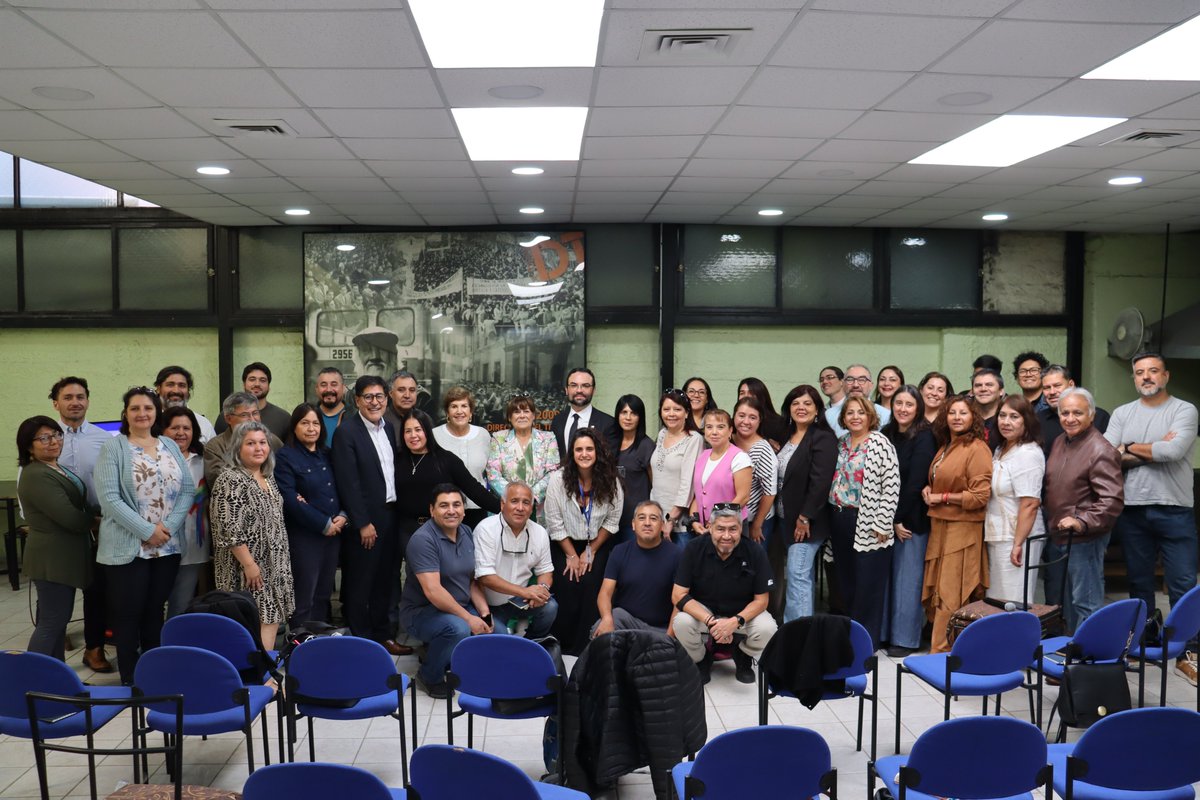 Este jueves 09 de abril, dimos inicio a nuestro Consultivo Nacional. En la apertura, nos visitó y saludó el nuevo Director Nacional del Trabajo, David Oddó Beas; y el diputado por el Distrito 21, Patricio Pinilla Valencia.  

📸Ver todas las fotos: facebook.com/anfuntch/