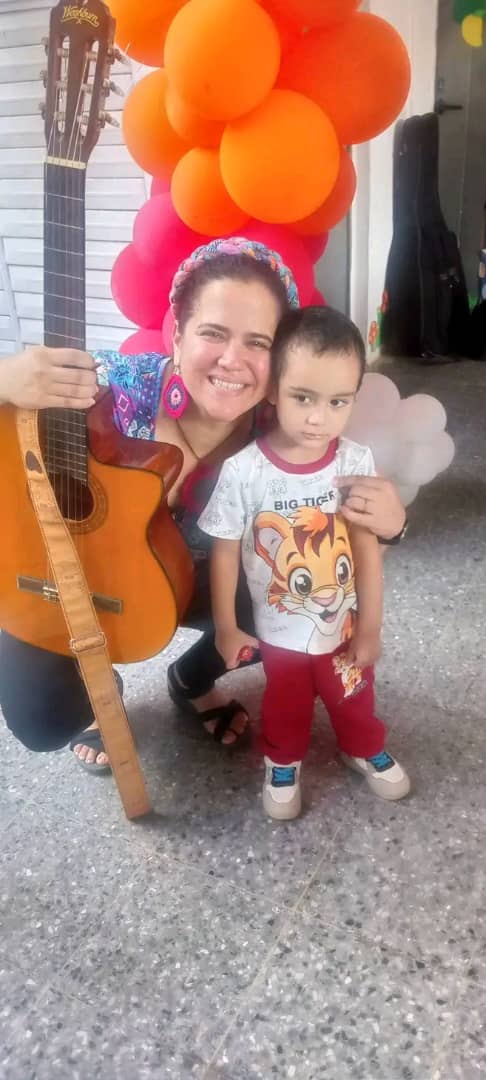 “65 años de amor y entrega en los círculos infantiles, genuina obra de la Revolución". 
Gracias a quienes educan con dedicación y ternura a nuestros niños. 
¡Orgullo de Cuba! 

#UnidosXCuba