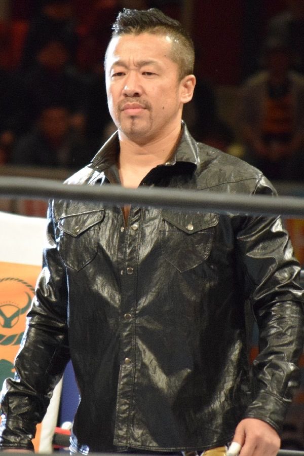 virtualkoji's tweet photo. Yoshinobu Kanemaru has removed ‘KATSEYE’ from his Instagram bio. https://t.co/tkgAbMO92p