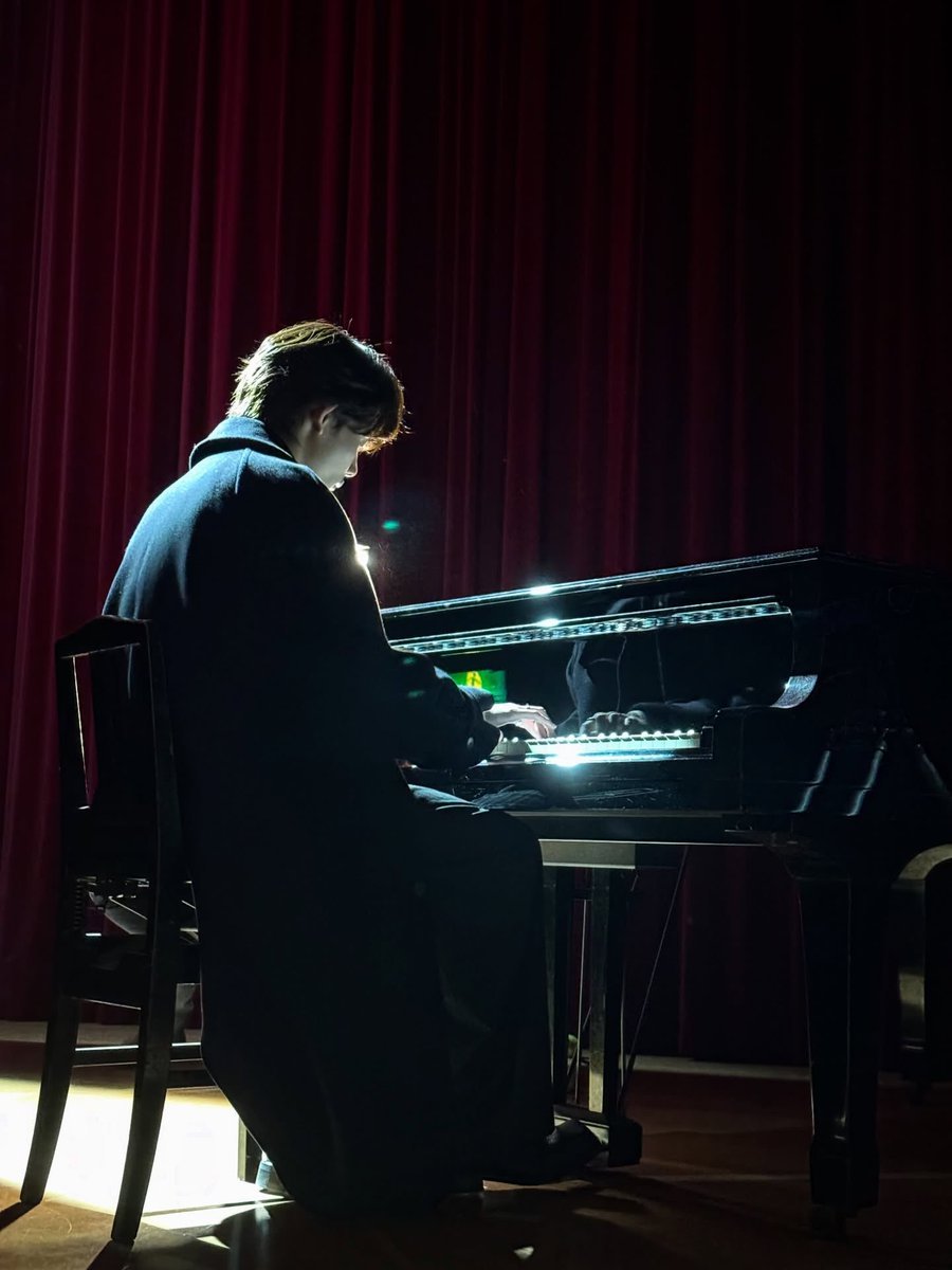 다식이 tweet media