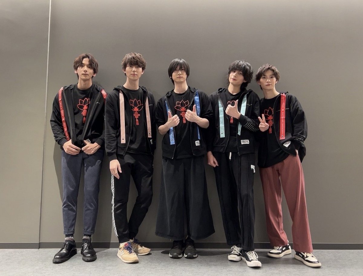 8739gaku's tweet photo. 旅のはじまり　

#劇団ドラマティカ https://t.co/bY0LqNxmoc