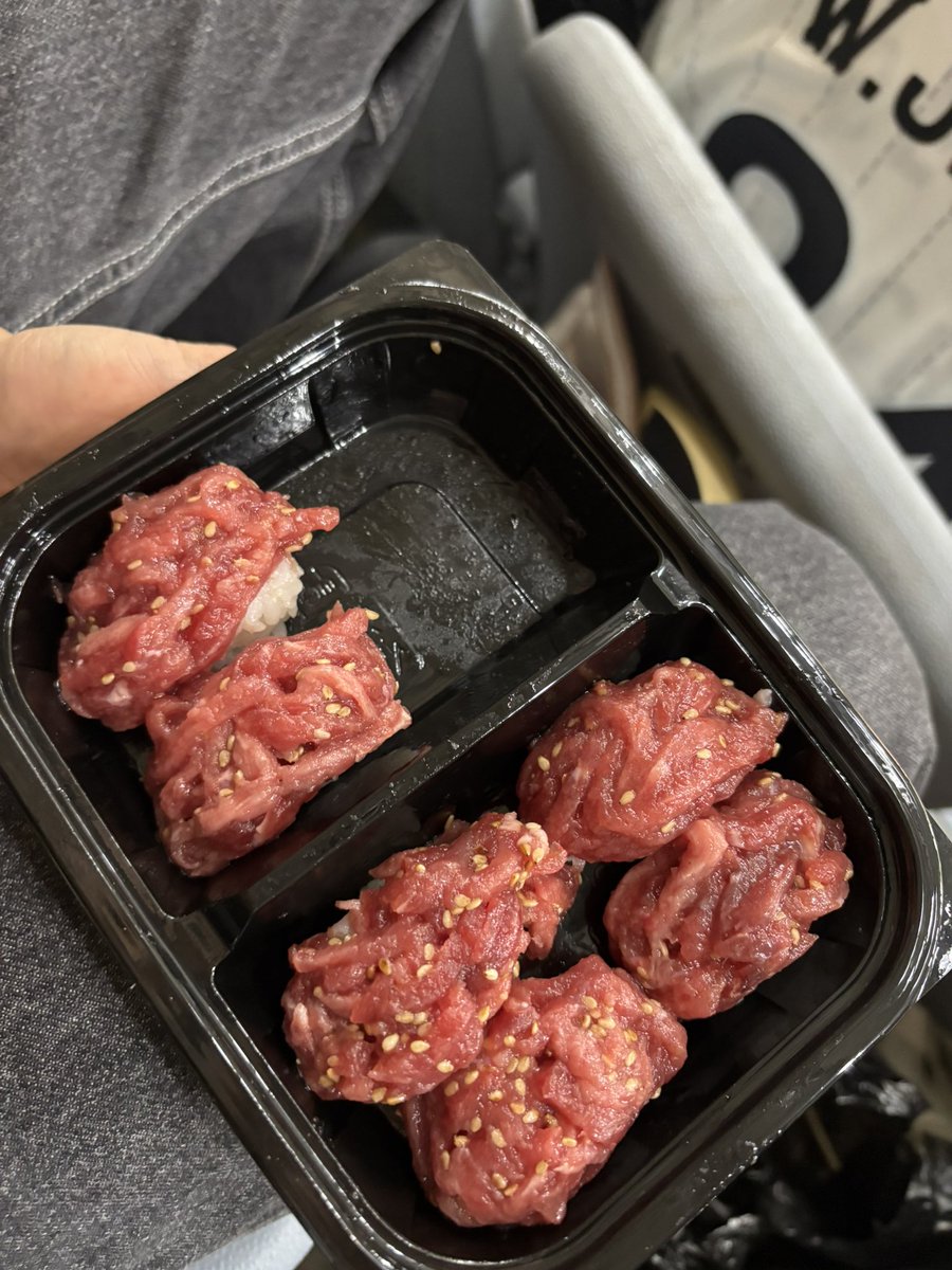 미친놈 tweet media