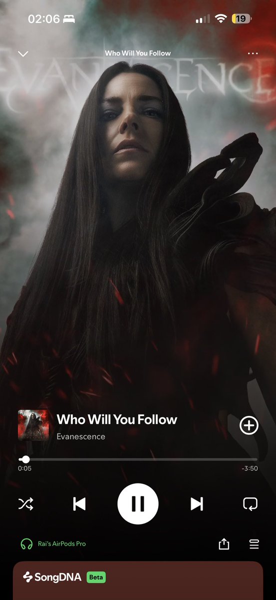 Eu falei mal da capa mas a versão ampliada no Spotify ficou um luxo tá?
