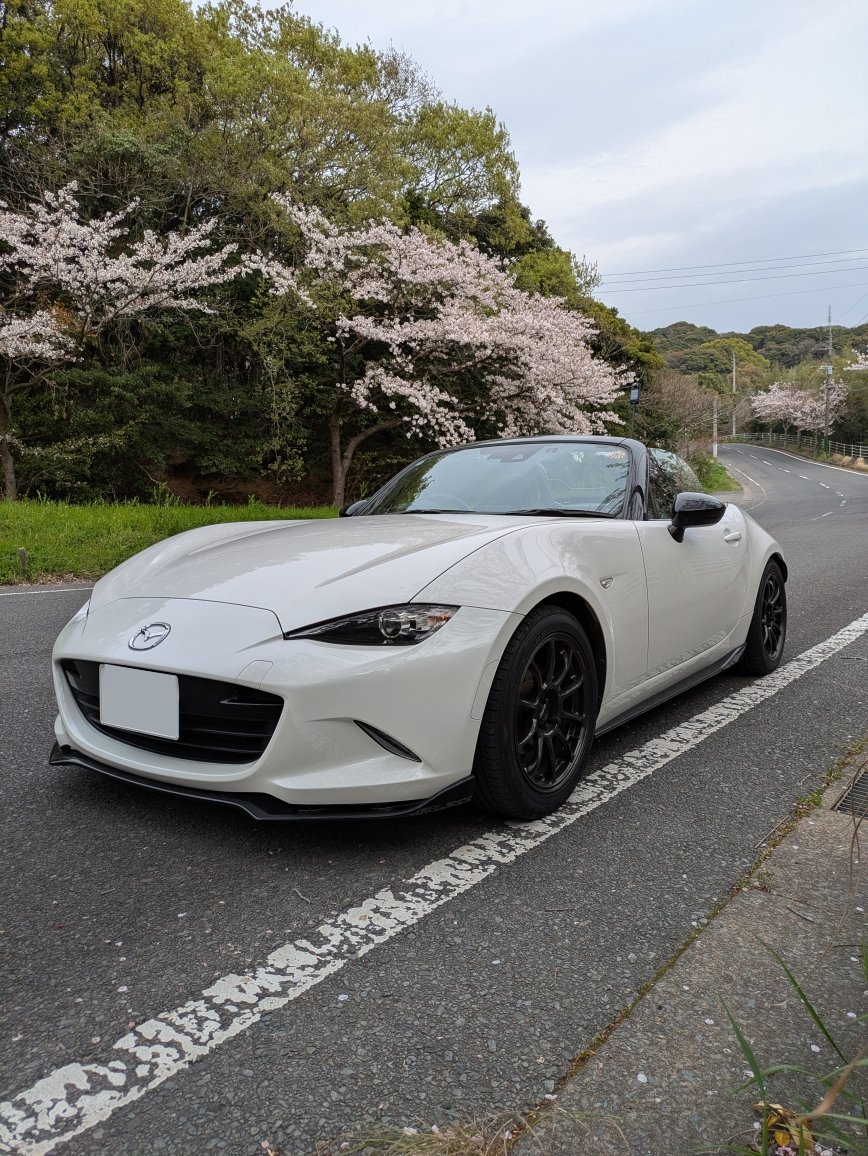 MUTORA0003's tweet photo. 先日、仕事帰りに頓田貯水池を一周。桜は終盤でした。
#MX5
#mazda
#マツダ
#マツダロードスター
#白組 https://t.co/YUkVrjmTBb