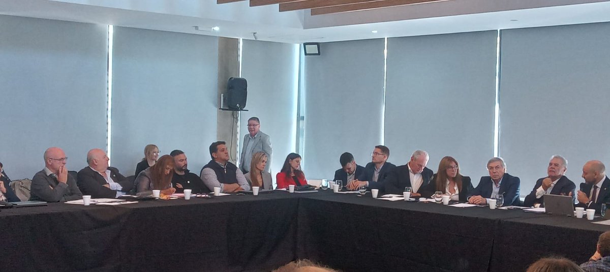 Ministerio de Infraestructura y Servicios Públicos tweet media