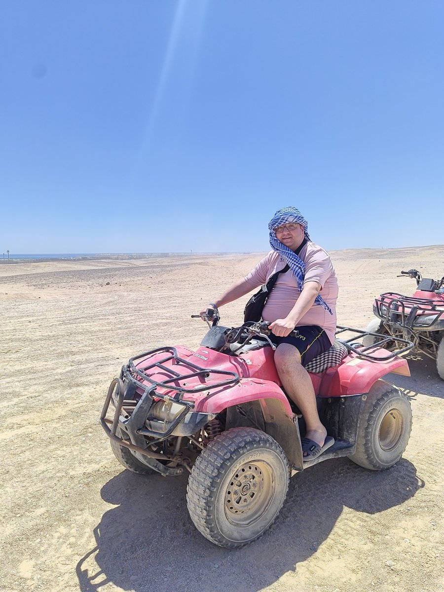 77Armagan's tweet image. #Hurghada çöl safari turu 👍